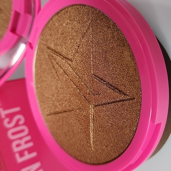 Jeffree Star Skin Frost Highlighting Powder - Dark Horse - Picture 4 of 10